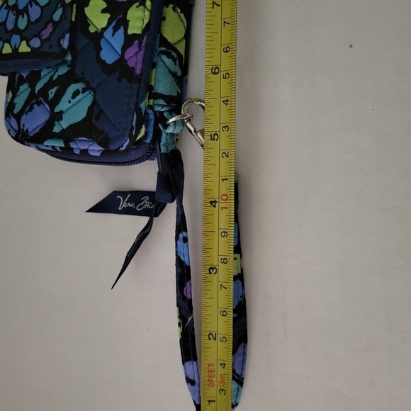 Vera Bradley Retired Indigo Pop Pattern Wristlet Zip Wallet Phone Pocket - Picture 7 of 7